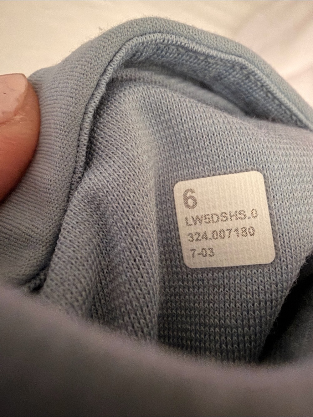 Lululemon align hr w/ pockets size 6 25” w/ pockets